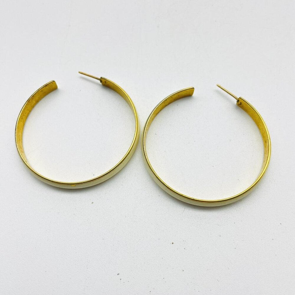 Hoop Earrings White Enameled Gold Tone Classic Career Everyday - Picture 3 of 9